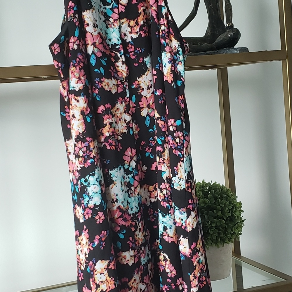 Summer Dress - Picture 3 of 6